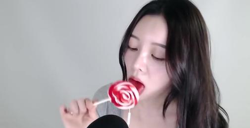 【wero】韩国小姐姐吃棒棒糖，超满足，咀嚼音食音助眠哄睡颅内高潮